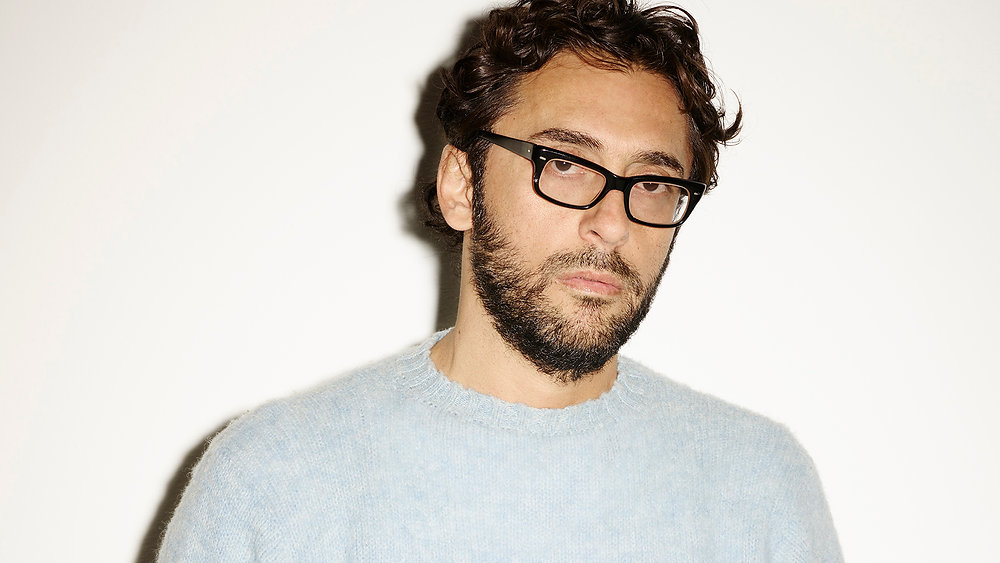 Ο Lorenzo Serafini είναι ο νέος creative director της Alberta Ferretti ...